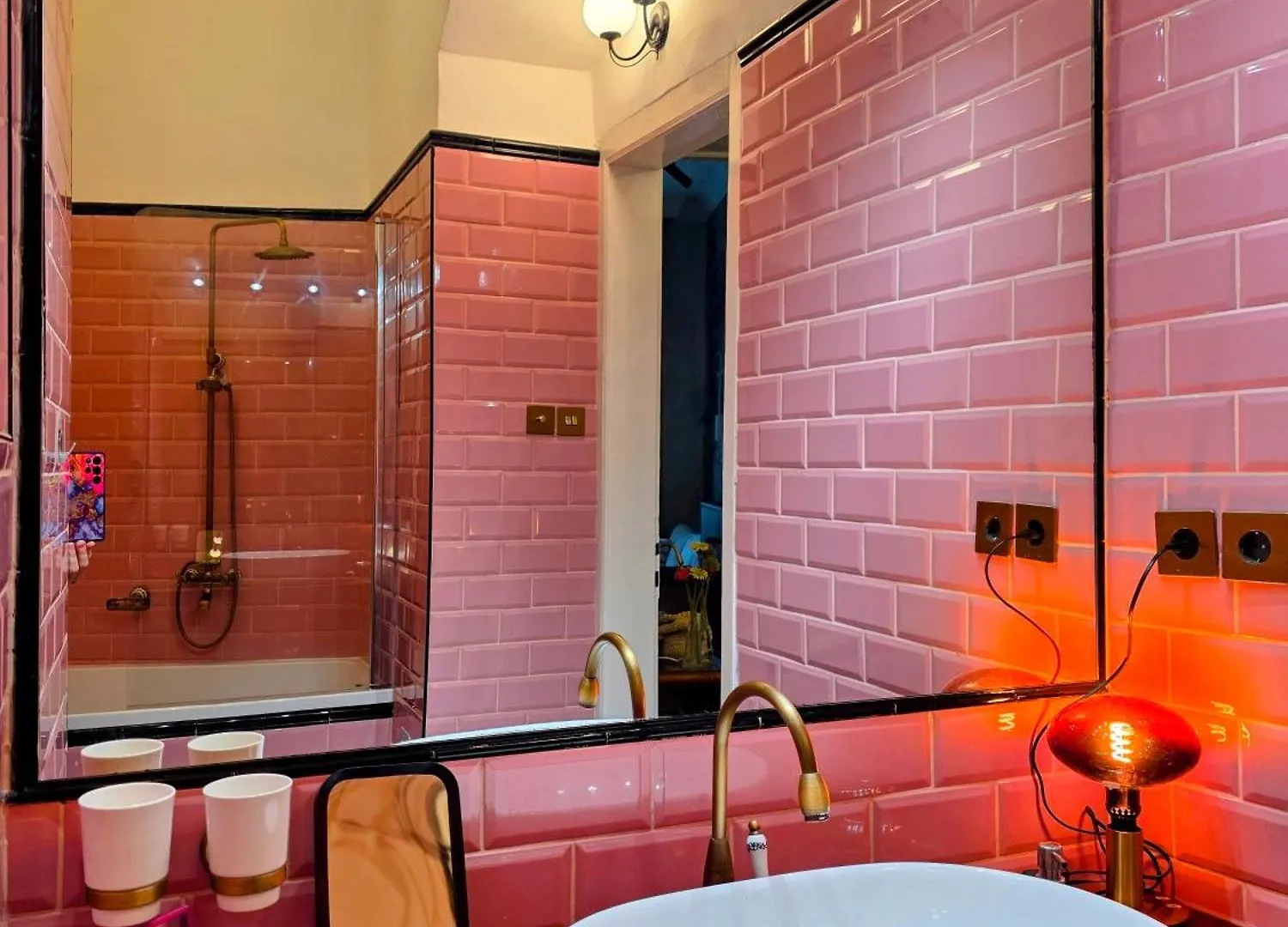 Rb64 - Classy & Spacious Home Near Villa District 부다페스트