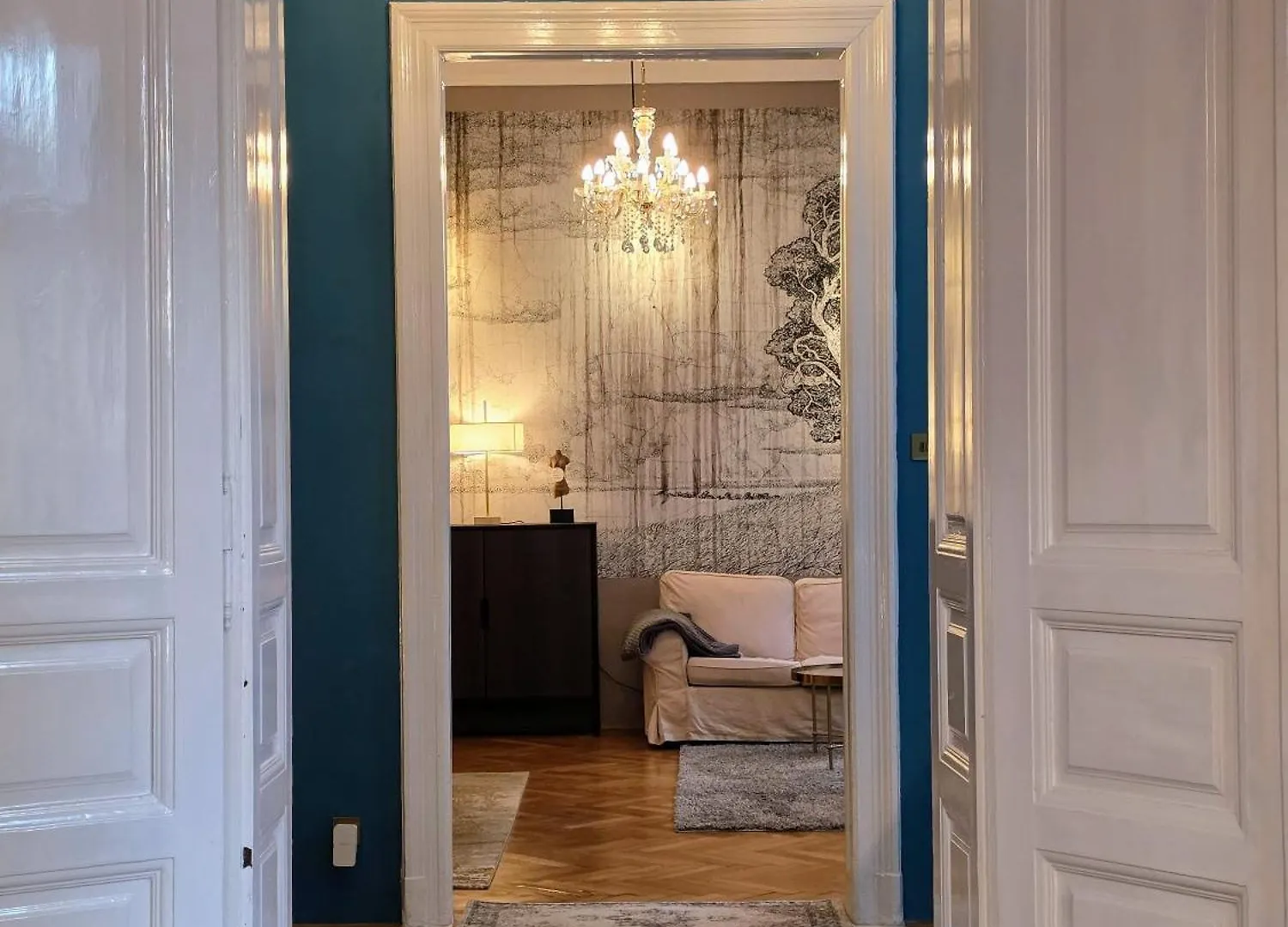 Rb64 - Classy & Spacious Home Near Villa District 부다페스트 0*,  헝가리