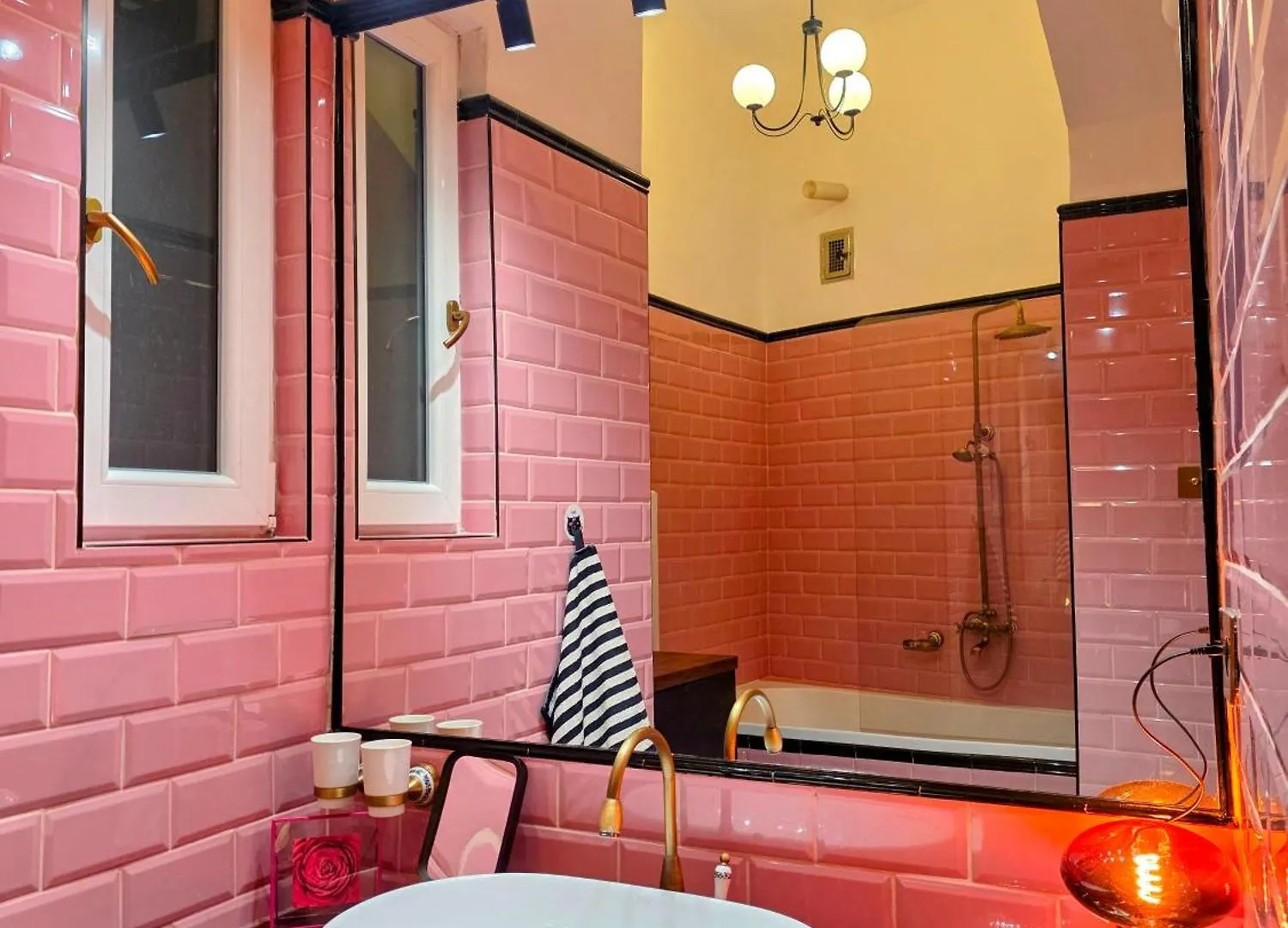 아파트 Rb64 - Classy & Spacious Home Near Villa District 부다페스트 헝가리