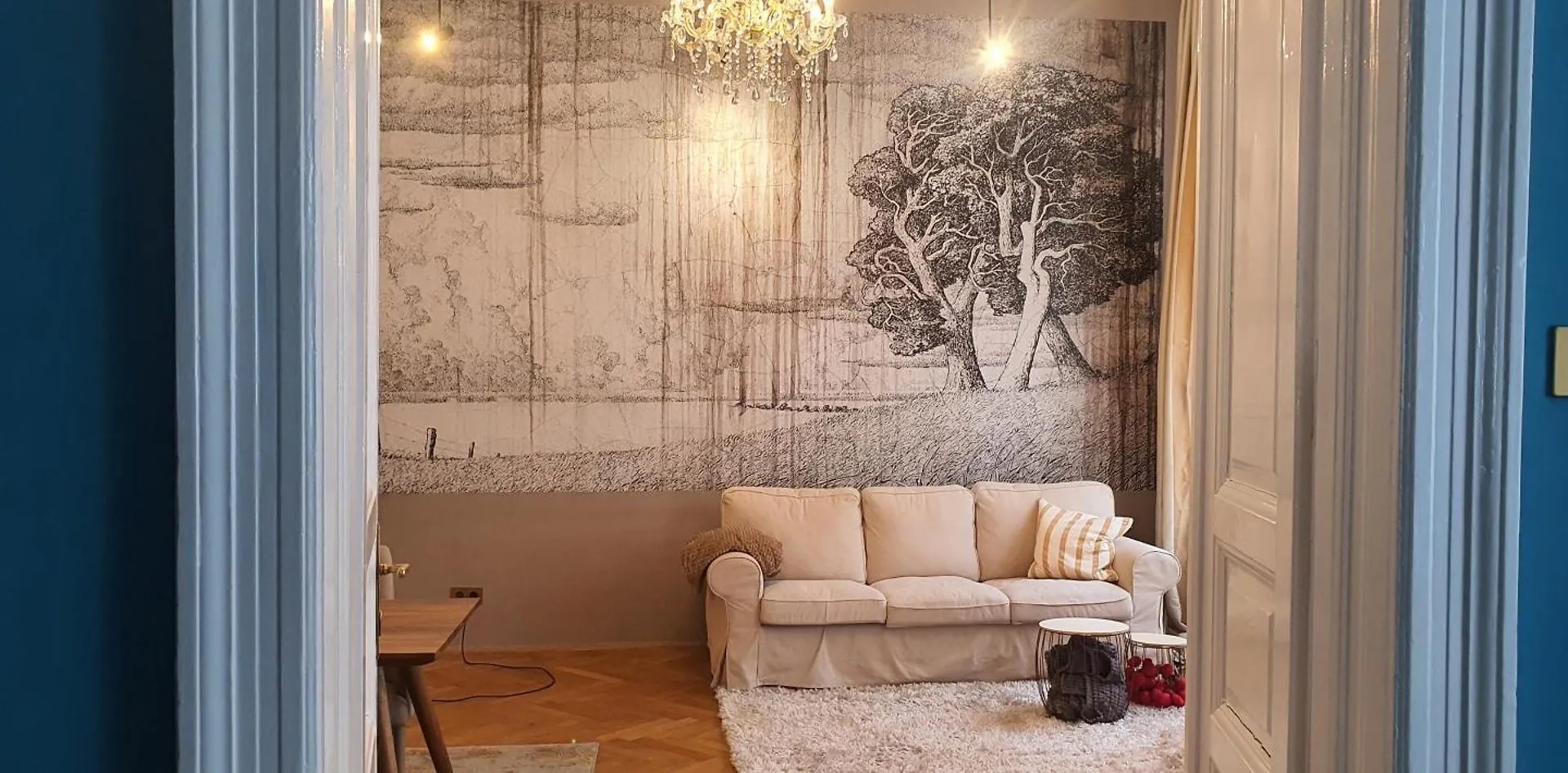 Apartment R64 - Classy & Spacious Home Near Villa District Hungary