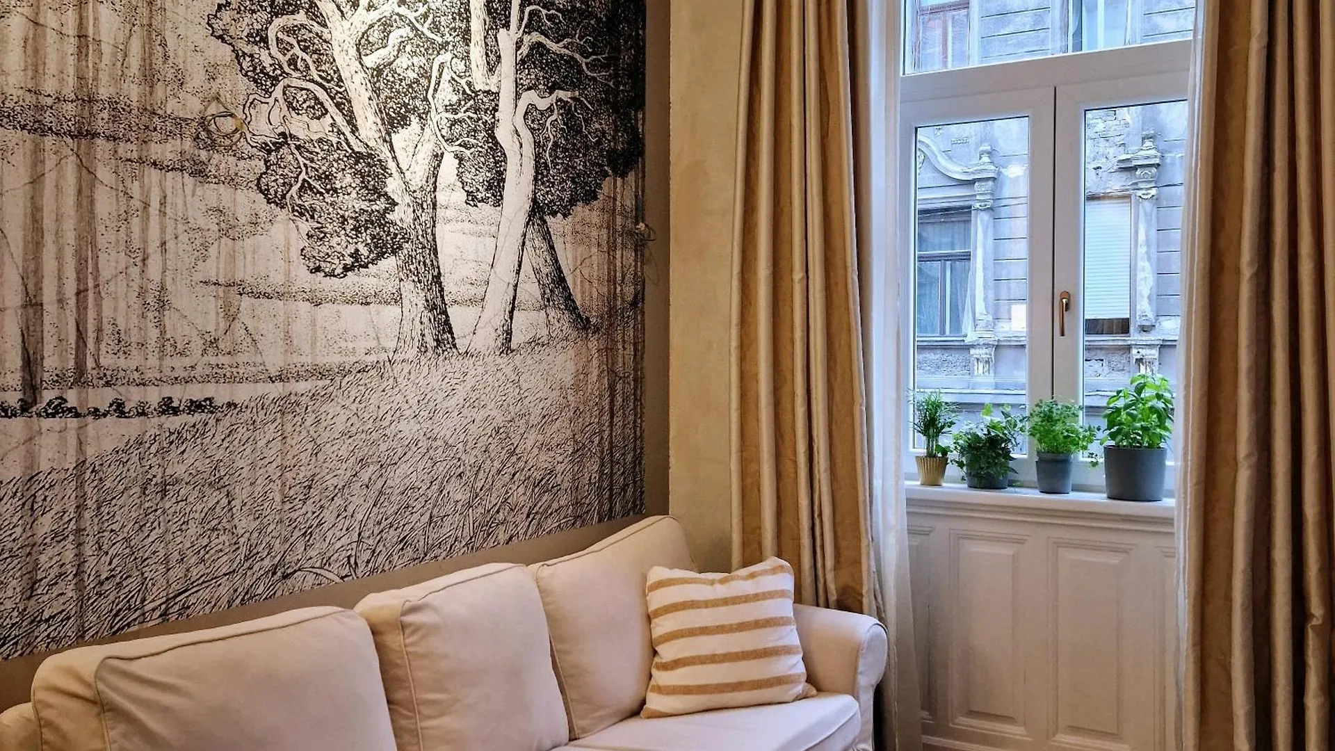 Rb64 - Classy & Spacious Home Near Villa District 부다페스트 헝가리